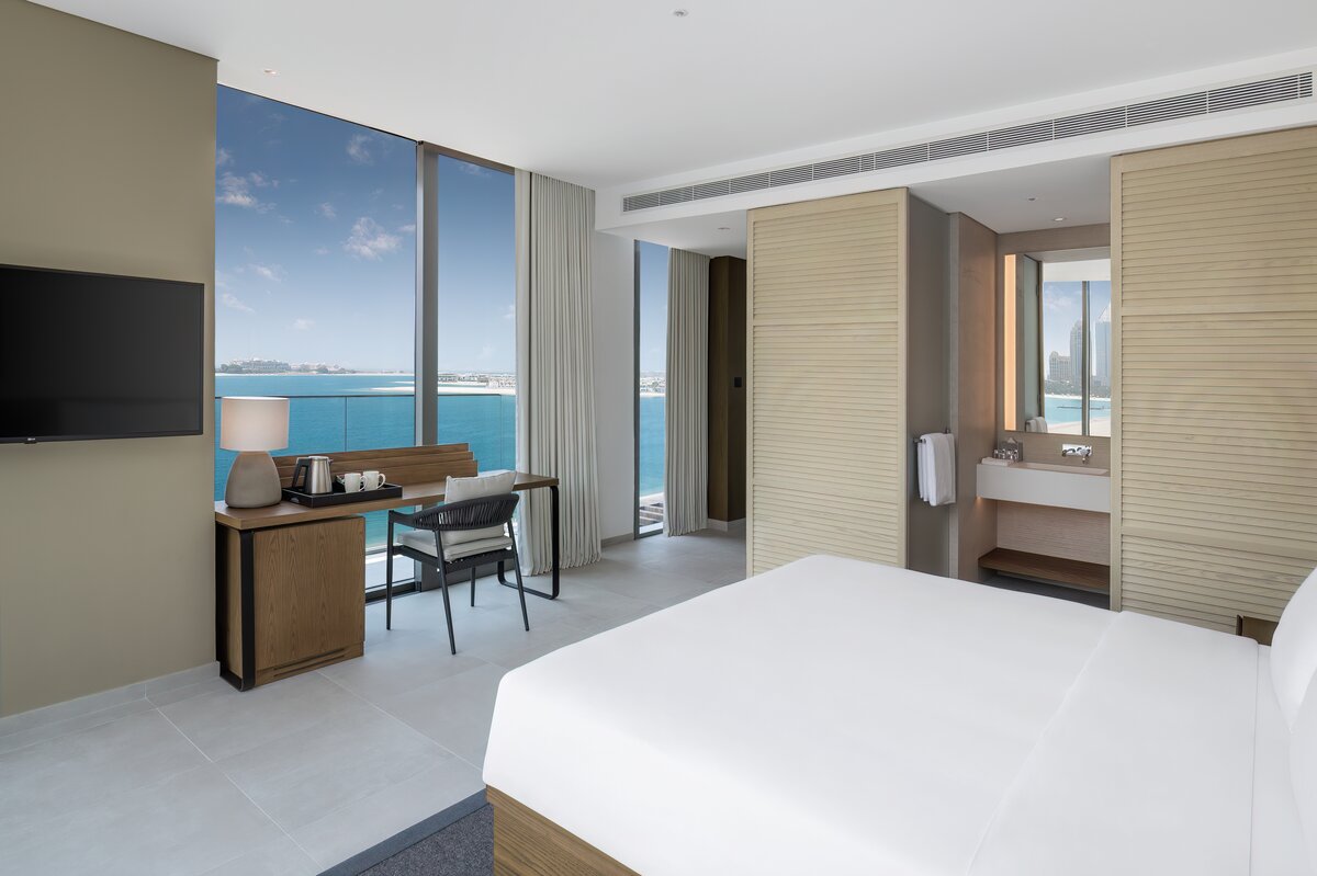 Radisson Beach Resort Palm Jumeirah, Premium Corner Room with sea view