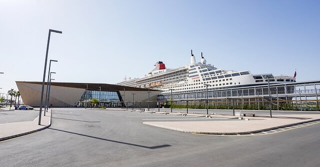 Queen Mary 2 makes maiden call at Dubai Harbour  on annual world cruise